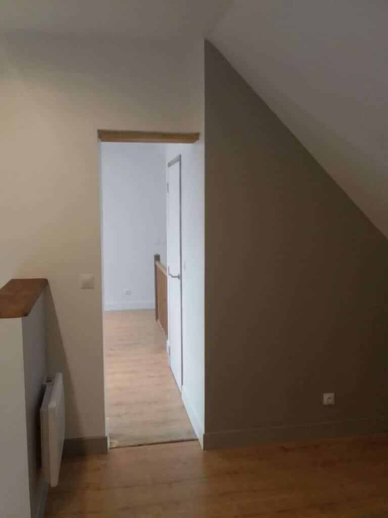 Installation de huisserie et plinthes à Louviers