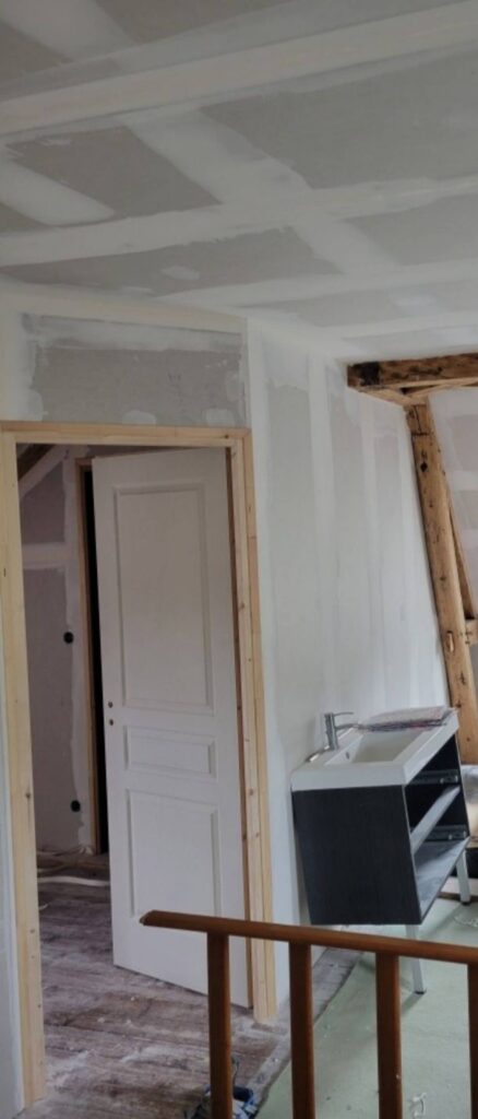 Installation de huisseries et portes intérieures à Evreux