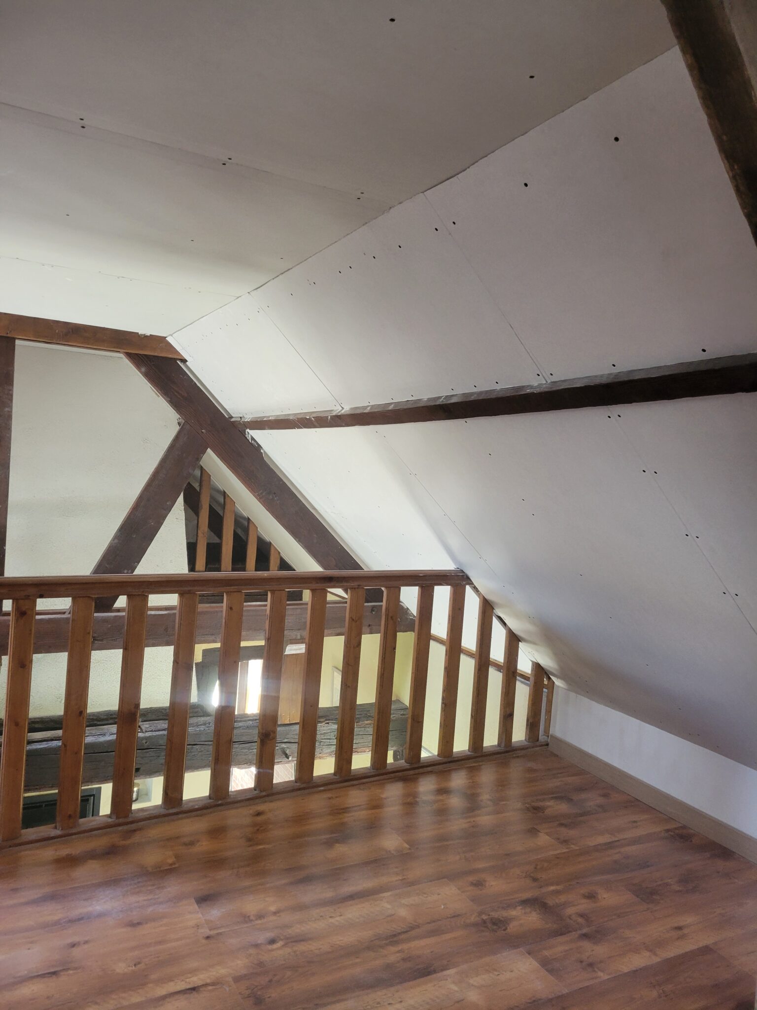 Installation de placo et parquet à Evreux