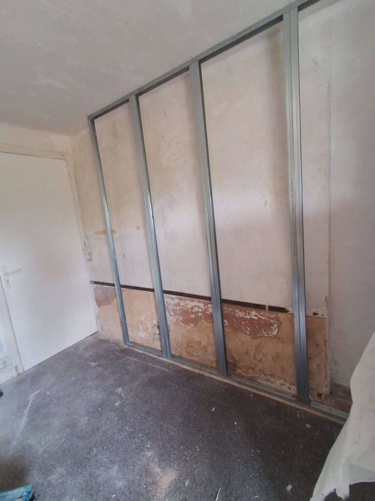 Installation de cloison sèche à Louviers